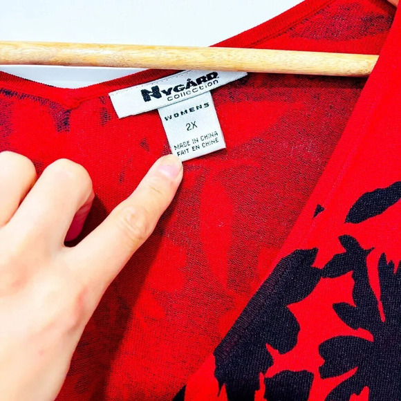 NYGARD COLLECTION  Red silk floral sweater - Picture 3 of 10